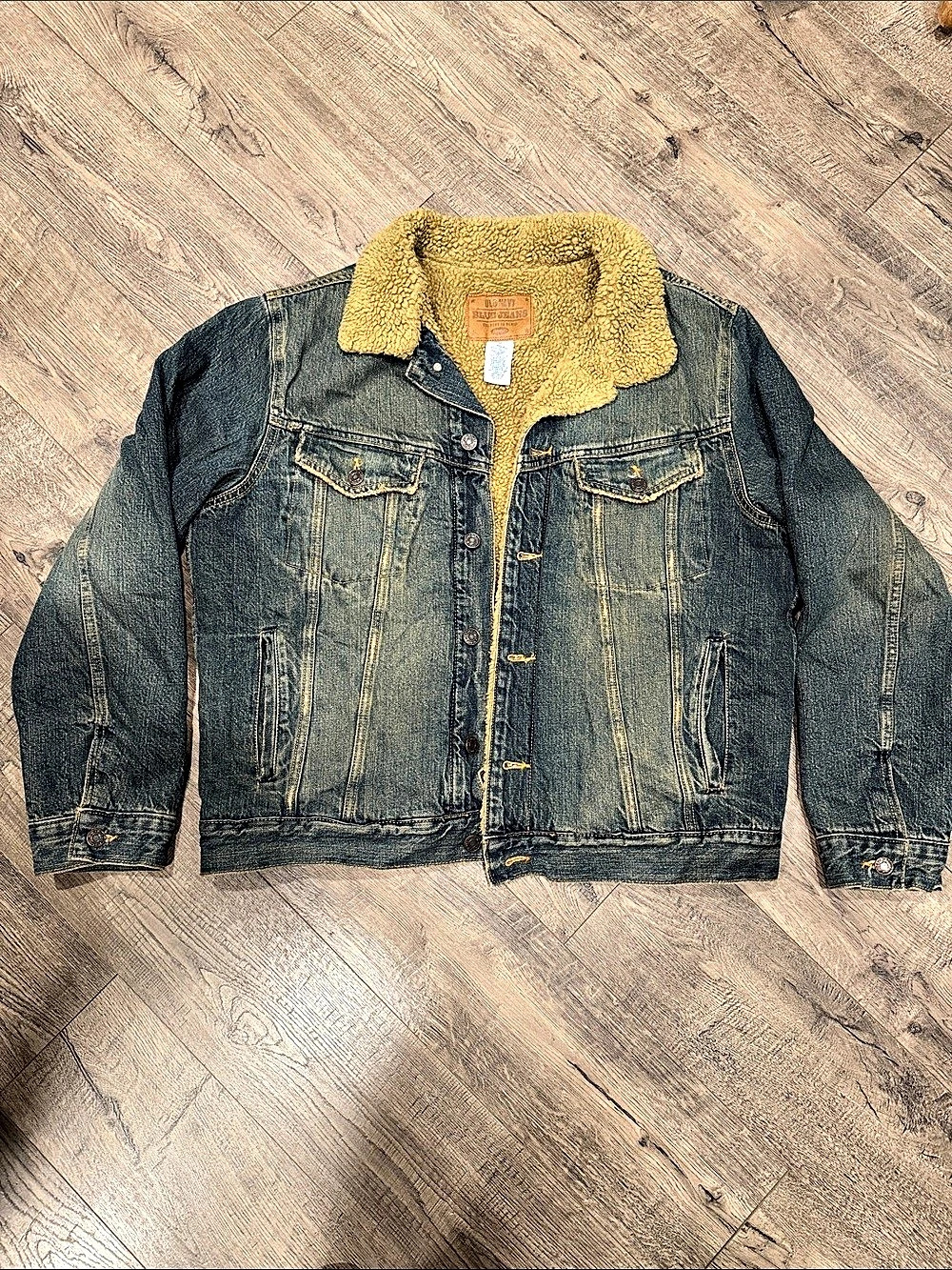 Old Navy Denim Faux Sherpa Trucker Jacket Size Medium